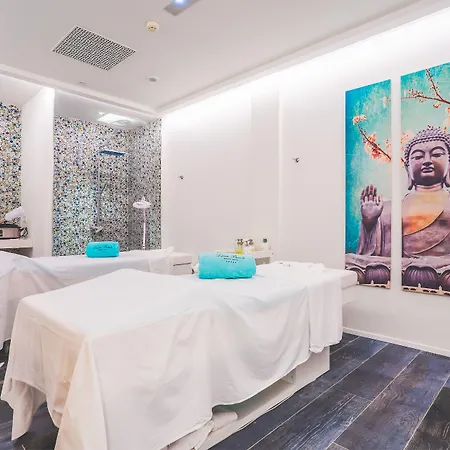Lava 5* 卡门港