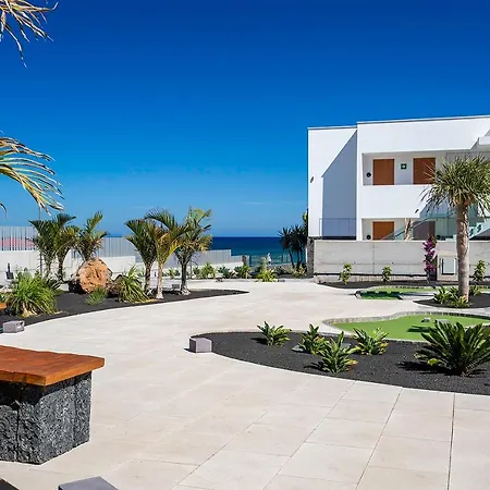 Lava Puerto del Carmen (Lanzarote)