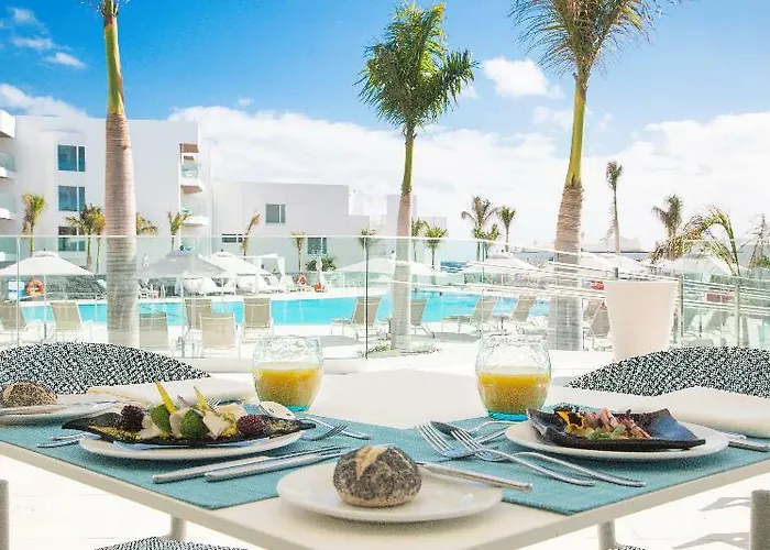 Lava 5* Puerto del Carmen (Lanzarote)